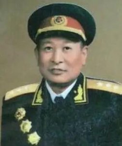 ​开国将帅（64）上将钟期光