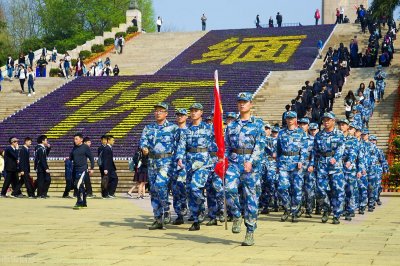 ​这5所军校有招收女生的计划，计划数不少，女生也能当军官