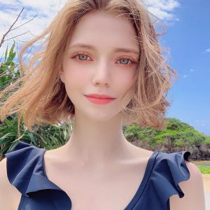 ​德国美少女Chloe，最美真人芭比娃娃、拍照漂亮得不得了